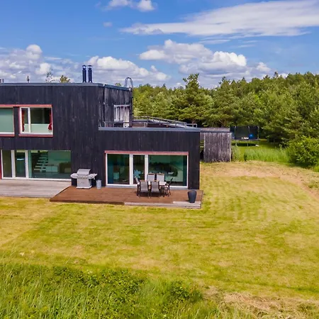 Paeikeseline With Sauna Kuressaare