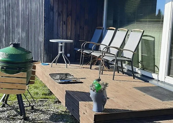 Paeikeseline With Sauna Korter Kuressaare