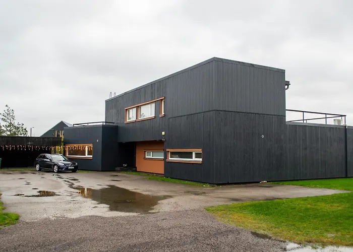 Paeikeseline With Sauna Korter